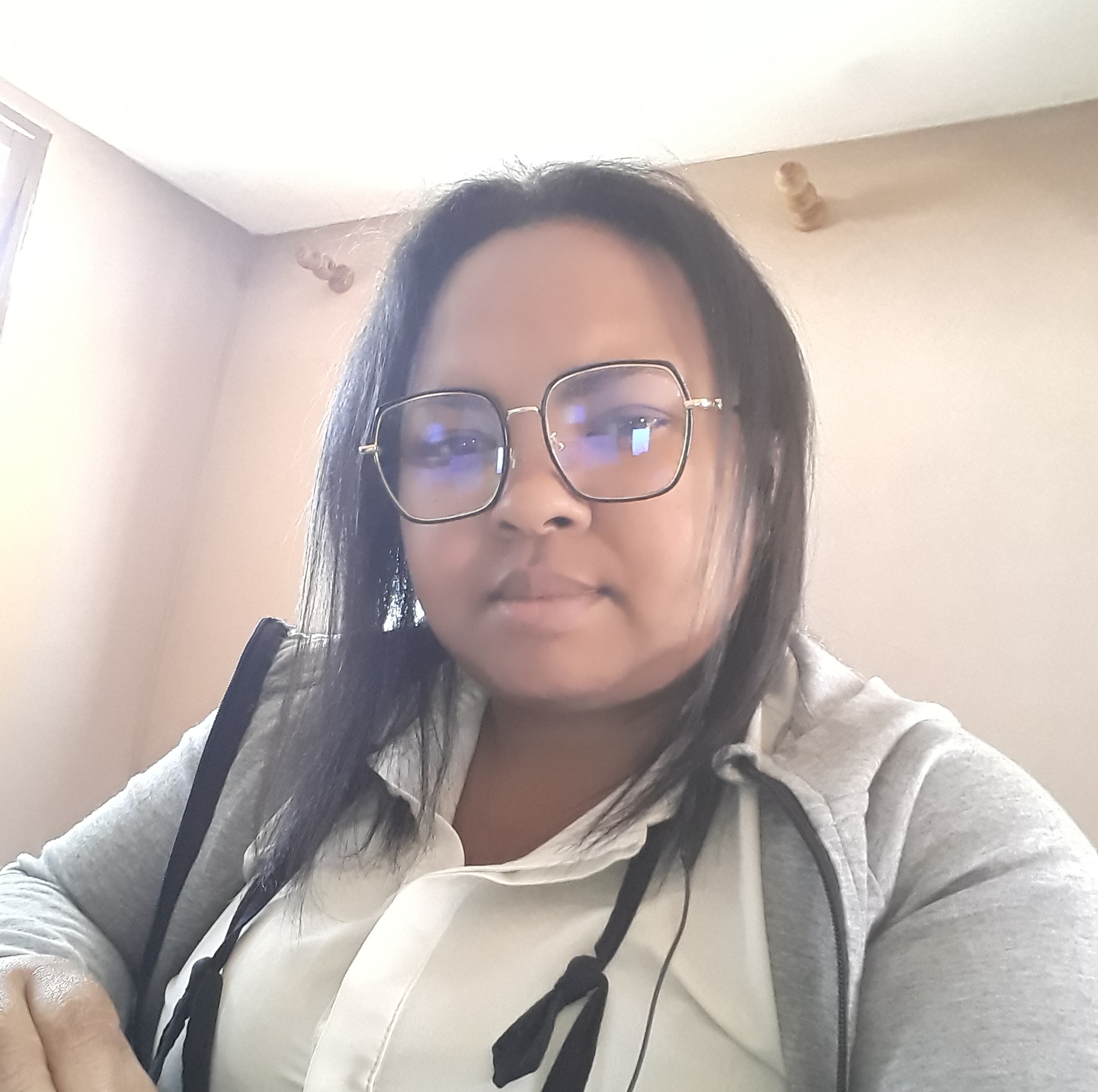 Harivola Stéphanie Harivola Stéphanie